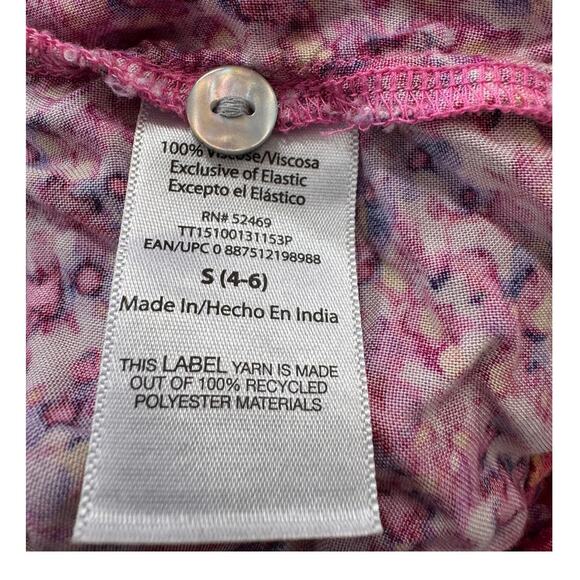 Time and Tru Small 4-6 Pink Floral Top Rayon - Picture 4 of 9